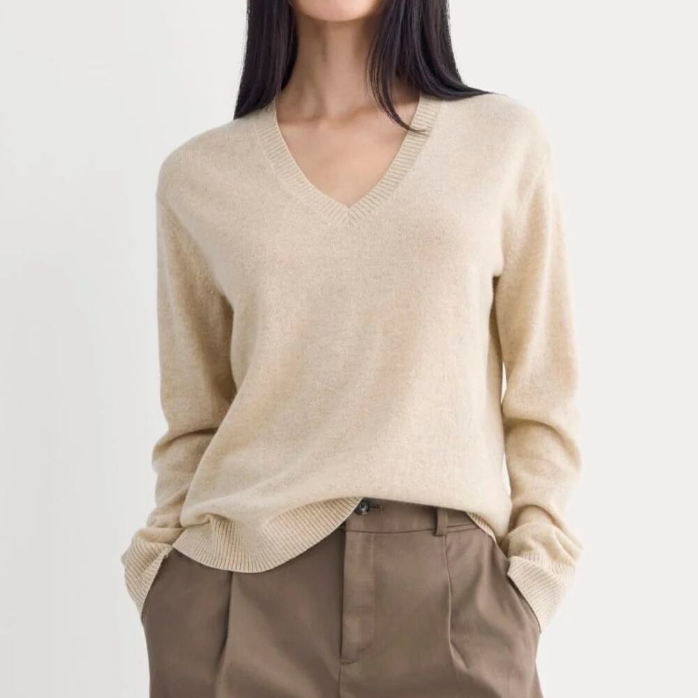 Everlane The Classic V In Cashmere Sweater Heather Light Camel Size Small NWT
